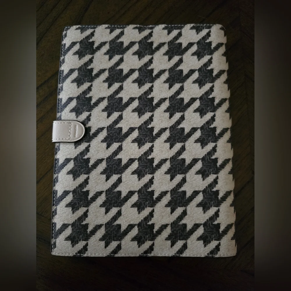 COACH Houndstooth Print Notebook & Pencil Case SET Silver/Cream/Black NWOT - Picture 4 of 14